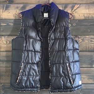 PINK Victoria's Secret Puffer vest